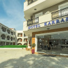 Отель Karras Hotel, фото 1