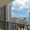 Отель Newly Remodeled Corner Unit at the Waikiki Banyan with Diamond Head Views by Koko Resort Vacation Re, фото 7