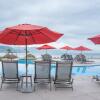 Отель Ocean Front Condo Sleeps 4 Adults-Grand Venetian T3000-1606, фото 16