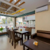 Отель OYO 172 Hotel Deepshree, фото 35