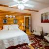 Отель The Grand Living Bed & Breakfast, фото 24