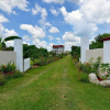 Отель Castle by the Sea, 7 Bedroom, Ocean View, Putting Green, Tiki Bar, Sleeps 17, фото 8