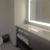 Отель Comfort Inn & Suites Hampton near Coliseum, фото 10