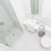 Отель Applewood Suites - 2 BDRM King & Spadina, фото 8