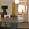 Отель Candlewood Suites Washington-Fairfax, an IHG Hotel, фото 7