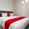 Отель RedDoorz Plus Near Taman Lalu Lintas Bandung, фото 7