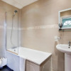 Отель WelcomeStay Tooting Broadway 3 Bedroom Apartment, фото 7
