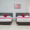 Отель RedDoorz Resort Syariah @ Idelansia Home Stay Ciater, фото 3