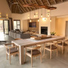 Отель Villa Appelblaar Luxury 4 Bedroom Villa Home in the South African Bush, фото 13