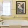 Отель The Historic Lodge, 5 Bedrooms, Sleeps 10, Ocean Front, WiFi, фото 13