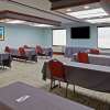 Отель Comfort Suites Outlet Center, фото 17
