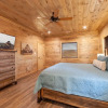 Отель Victoria's Secrets 5 Bedroom Cabin by RedAwning, фото 31