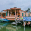 Отель OYO 81523 Noor Palace Group Of Houseboats, фото 16