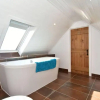 Отель Impeccable 2-bed Cottage in Johnshaven, фото 2