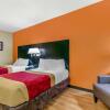 Отель Econo Lodge Inn & Suites, фото 8