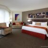 Отель Delta Hotels by Marriott Montreal, фото 4