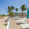 Отель Breezy Beachfront Penthouse W/private Balcony 2 Bedroom Condo by Redawning, фото 8