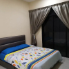 Отель Cozy Condo at The Meridin Medini, фото 20
