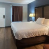 Отель Travelers Inn & Suites Forest City, фото 3