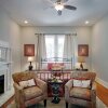 Отель Newly Renovated Historic District Apt, фото 5
