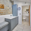 Отель Host Stay Old Stone Cottage, фото 8
