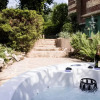 Отель La Villa de l'Etoile jacuzzi privé chauffé à 37°C, фото 13