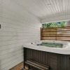 Отель Wanderlust #3 Hot Tub Shared Outdoor Space, фото 10