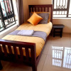 Отель Manacomfy - 14bed House - 4 Baths - Victoria Falls, фото 6