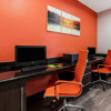 Отель La Quinta Inn & Suites Orange, фото 19