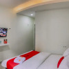 Отель RedDoorz Syariah At Kotabaru M Yamin Street Pontianak, фото 10