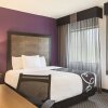 Отель La Quinta Inn & Suites by Wyndham Baltimore BWI Airport, фото 32