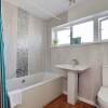 Отель Skyvillion - Valley Way - 3bed House In Stevenage, фото 8