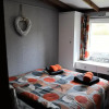 Отель HEDDFAN, Luxury 3 bedroom timber lodge, Caer Beris Holiday Park, Builth Wells, фото 13