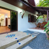 Отель Blissful Jacuzzi Living at Villa Nikkie2, фото 10
