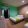 Отель ZEN Rooms Near Fery Terminal Batam Centre, фото 15