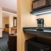 Отель Fairfield Inn & Suites by Marriott Buffalo Airport в Чиктоуага