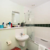 Отель Clapham 1 Bedroom Flat With Balcony, фото 6
