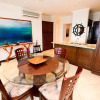Отель Exquisitely Decorated 5th-floor View of 2 Bays in Flamingo, фото 15