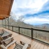 Отель Sapphire Mountaintop Cabin w/ Views & 2 Decks, фото 26