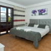 Отель Villa Bellamar: Large Heated Private Pool, Walk to Beach, WiFi, Car Not Required                    , фото 5