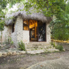 Отель Lagoon Front Suite with Bikes & Kayaks, фото 1