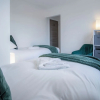 Отель Gower Hideaway - 3 Bed - Ocean Breeze, фото 7