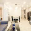 Отель Vinhomes Golden River Luxury Apartment, фото 18