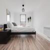 Отель Pass the Keys Modern 2 Bedroom Apartment Manchester Media City, фото 18