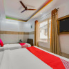 Отель OYO 17006 Hotel Girnar, фото 8