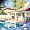 Отель Beautiful 5-bdrm Vacation Home W/heated Pool !, фото 1