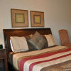 Отель Greystone Manor Bed & Breakfast, фото 11