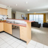 Отель Springwood Tower Apartment Hotel, фото 17