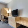 Отель Quality Inn & Suites, фото 3