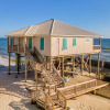Отель West Beach - Stay On The Sand! Gulf Views Galore, Only Steps To The Shore! 4 Bedroom Home by RedAwni, фото 17
